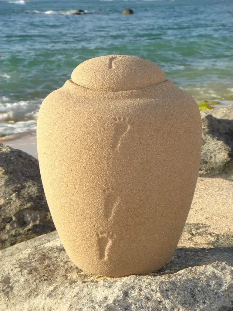 Oceane-Sand-on-Rocks