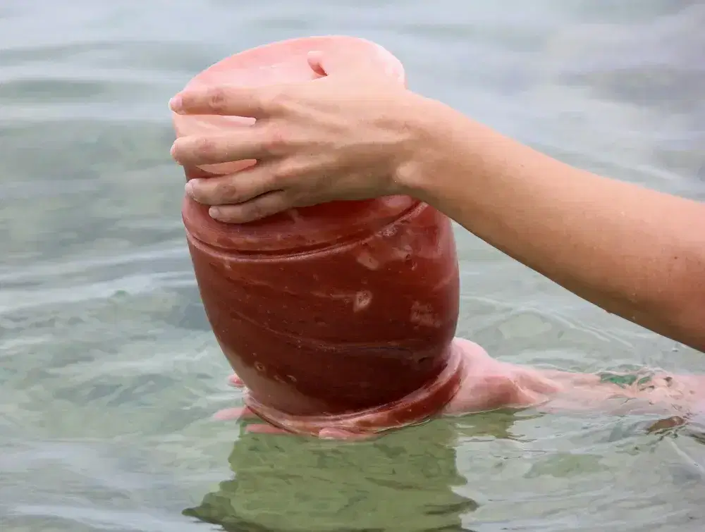 Salt-Urn-Placed-in-Water-Low-Res
